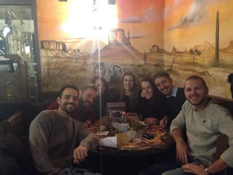 Andrea Reggiani con il gruppo di Eclepta durante un momento informale
