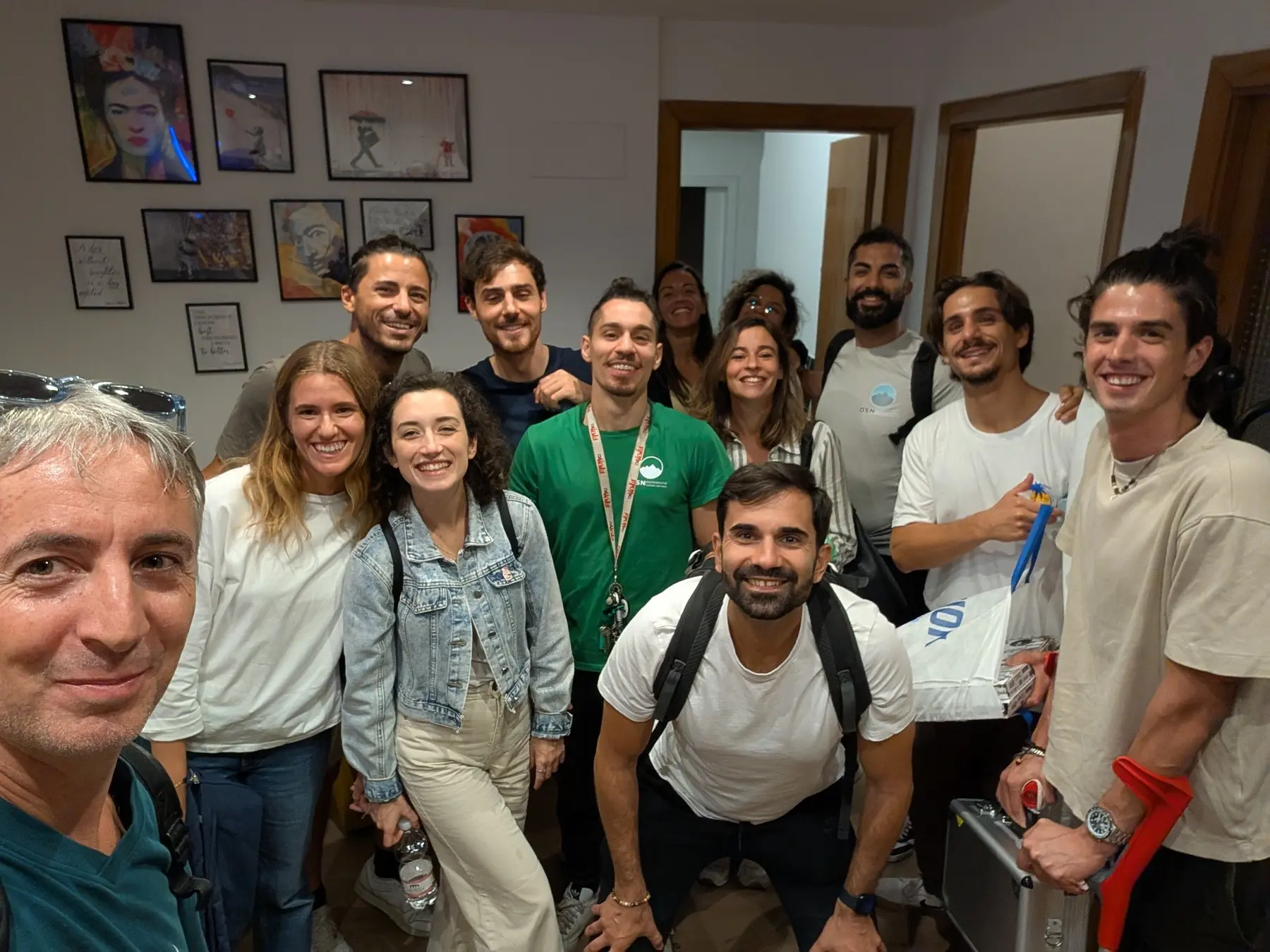 Andrea Reggiani con il gruppo dello studio Sierra Nevada dopo un evento formativo